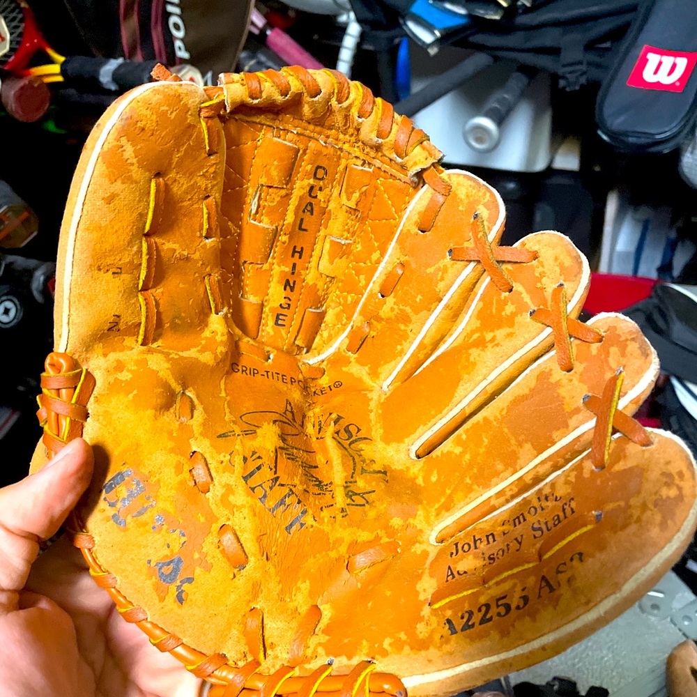 Baseball glove left handed Wilson